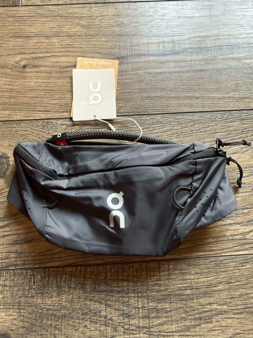 On Cloud Waist Pack 2L Lite black
